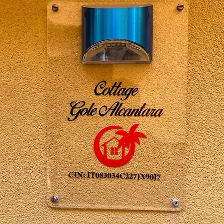 Gole Alcantara Pafumi Appartamento *